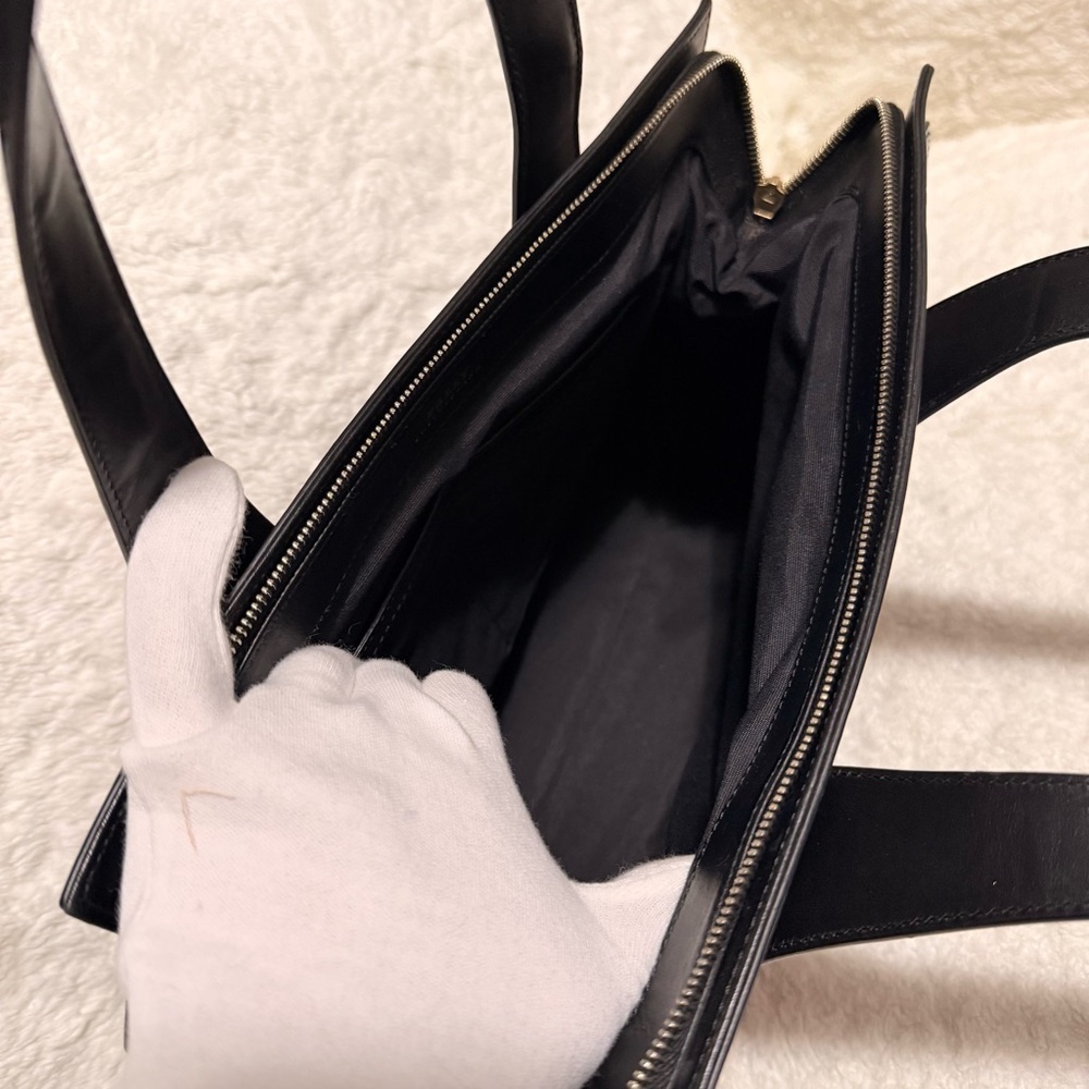 Bally Black and Tan Shoulder Bag - Picture 8 of 16